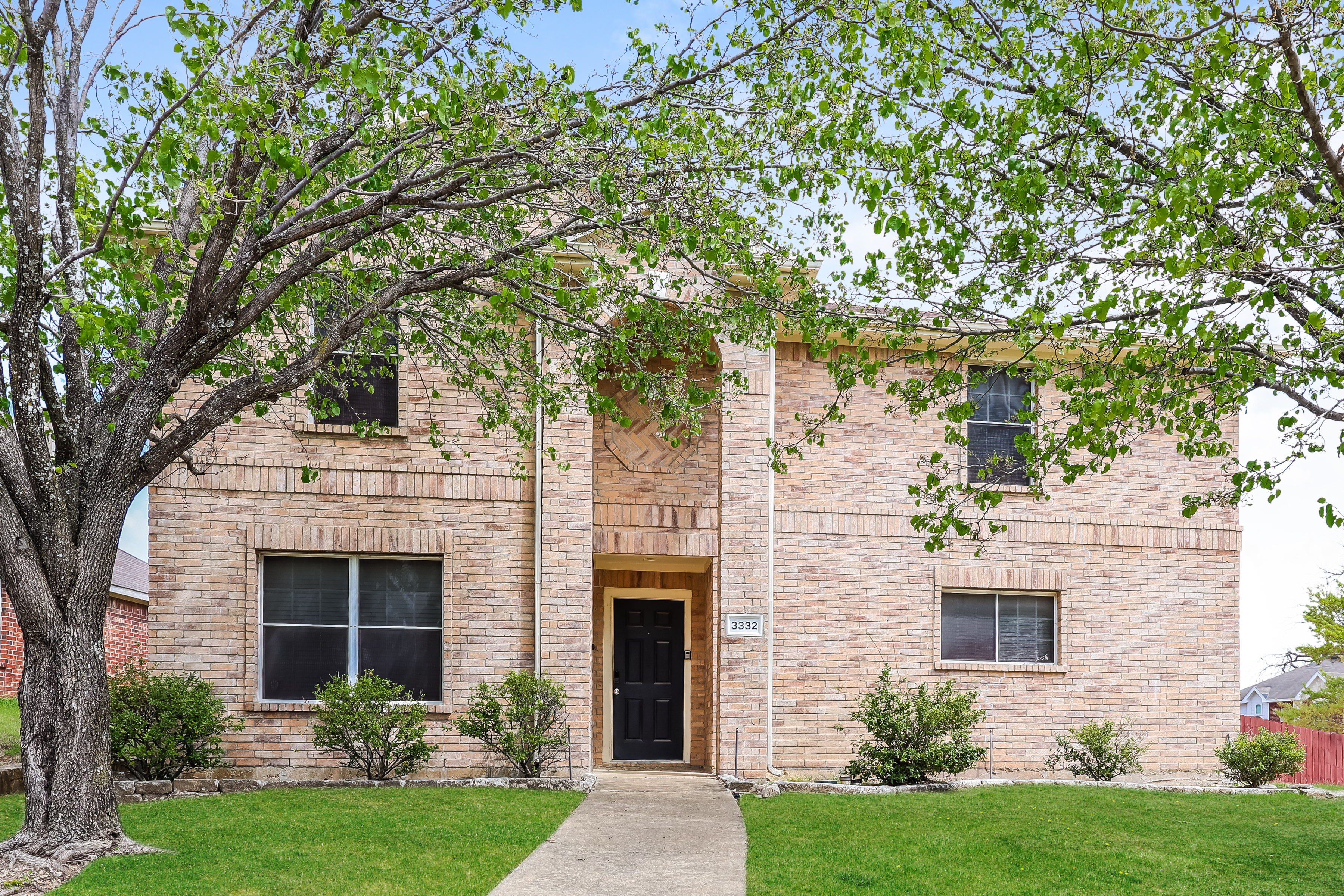 3332 Knollcrest Ln Mesquite, TX 75181